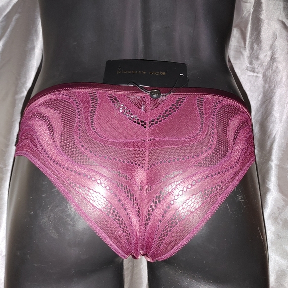 Panties - Picture 2 of 3